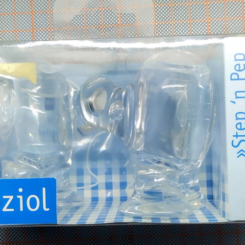 Step 'n Pep Salt and Pepper Shaker Set by Koziol Germany new