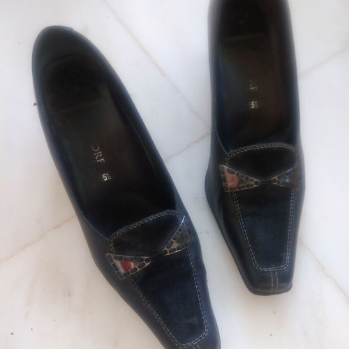 Leather pumps like new, orthopedic, size 38.5, black, German made