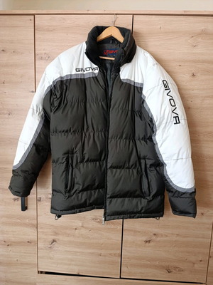 Givova jacket like new, size XL, black and white