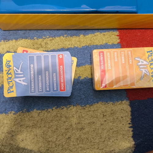 Pictionary Air board game like new