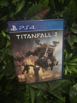 Titanfall 2 PS4 used, action shooter game