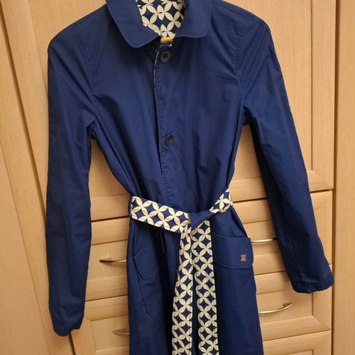 Liu Jo trench coat like new, size M, white and blue