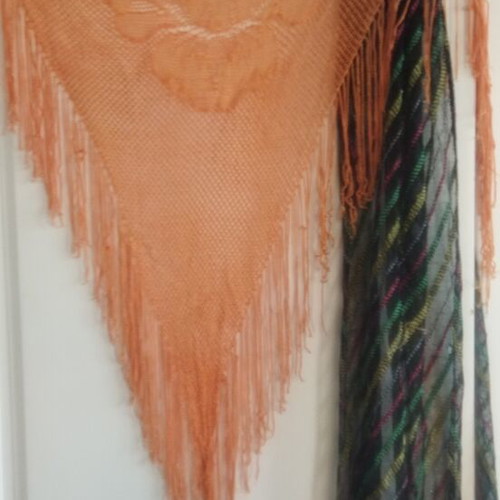 Modissimo scarves like new, set of two, multicolor