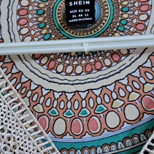 Shein dress size XL airy like new, multicolored