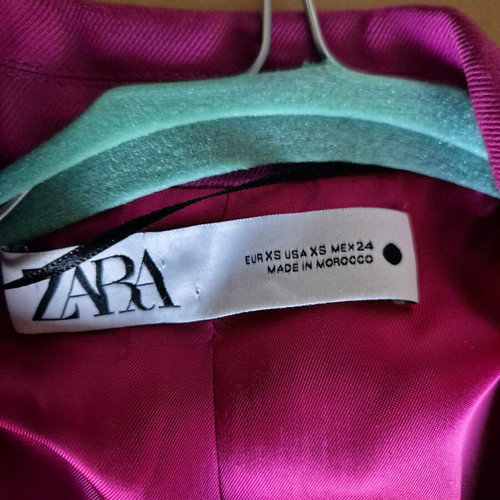 Zara fuchsia blazer XS used, double-breasted