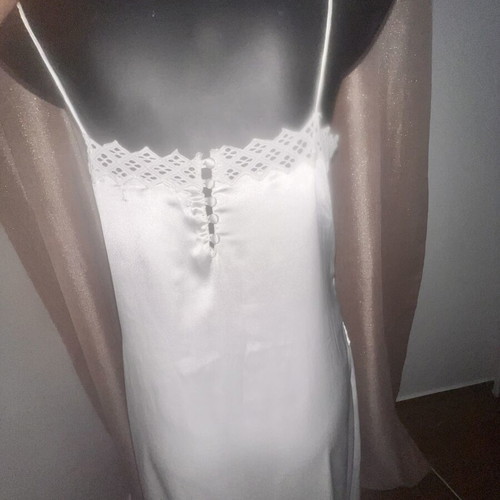 Zara satin summer dress white with lace size M like new
