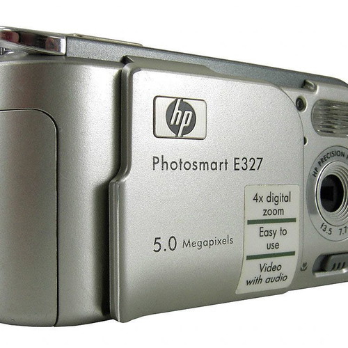 HP Photosmart E327 digital camera 5.0 MP