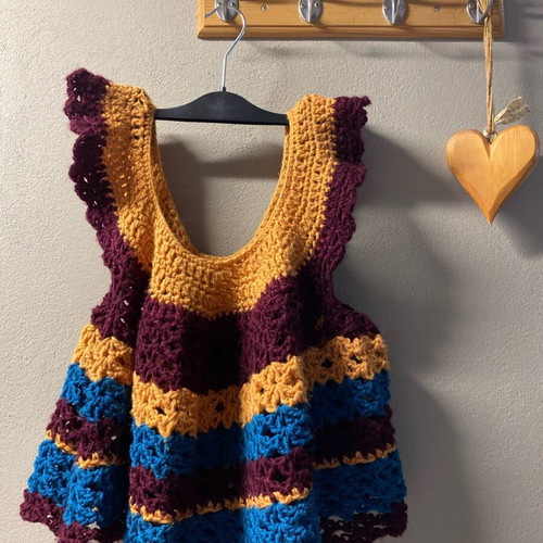 Knitted blouse like new, sizes S and M