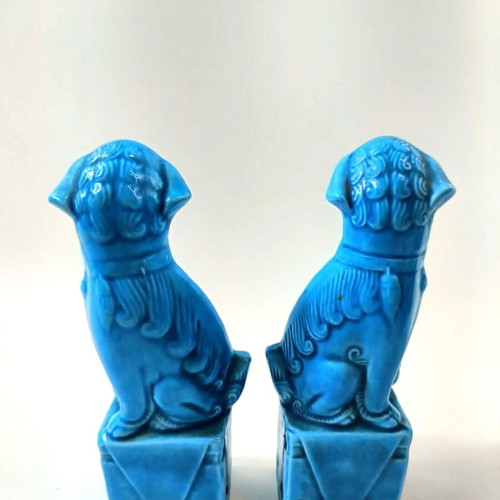 Pair of vintage Chinese Foo Dogs in like new condition, turquoise porcelain