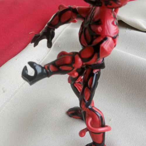 Carnage Disney Store Marvel Toybox action figure like new, 13 cm