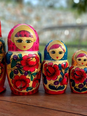 Matryoshka 1980 used, set of 7 dolls, 25cm