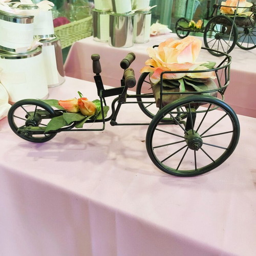 Metal black decorative bicycle new with flowers