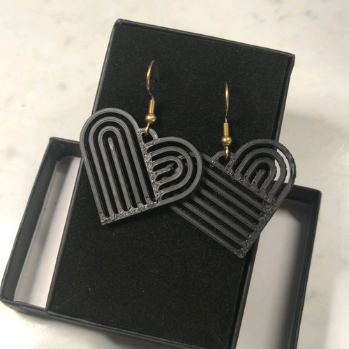 Earrings like new, 4 pairs stainless steel and PLA