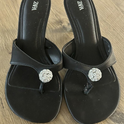 Zara sandals like new, black, size 37
