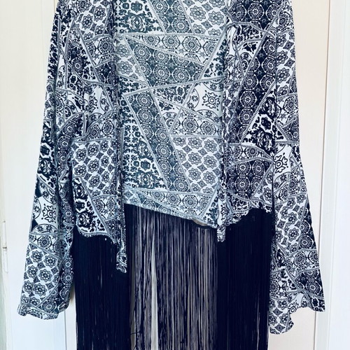 Black and white kimono comfortable and stylish, size L