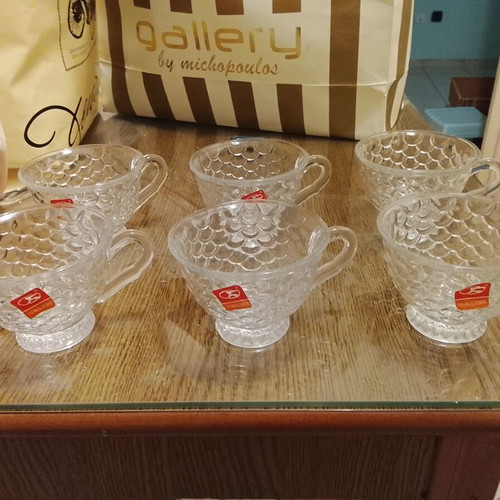 Large cups pack of 12 used, diameter 9cm height 7cm