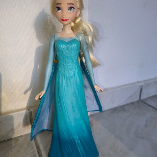Elsa doll figure used with plastic body