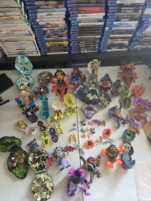 Συλλογή Mighty Max μεταχειρισμένη, playsets και φιγούρες