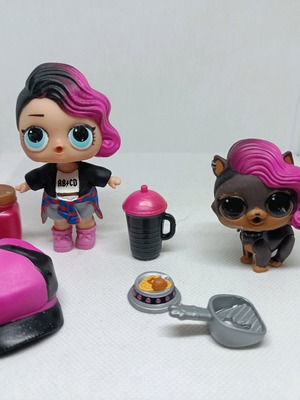 Lol Surprise doll and pet set like new with accessories