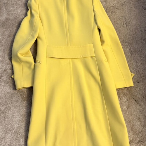 Dolce & Gabbana coat like new, size S, yellow