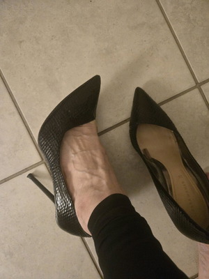 Zara pumps like new, black, size 35