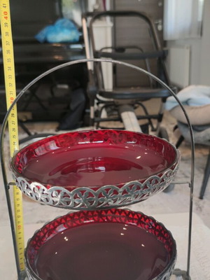 Metal decorative two-tier etagere like new with glass