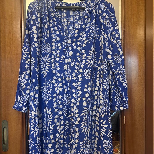 H&M Blue and White Floral Kaftan Dress Size XL like new