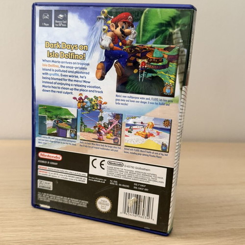 Super Mario Sunshine Nintendo GameCube game used with manual