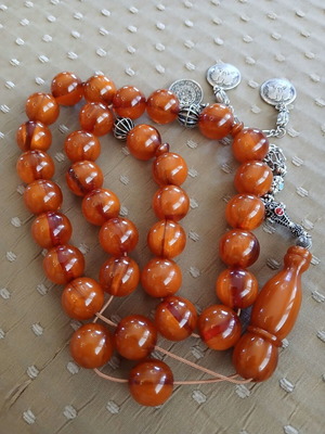 Bakelite Komboloi like new with 33 beads and traditional finish