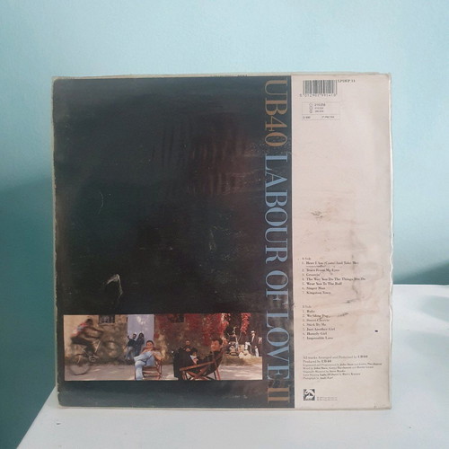 Ub 40 Labour's of Love 2 vinyl record used, reggae