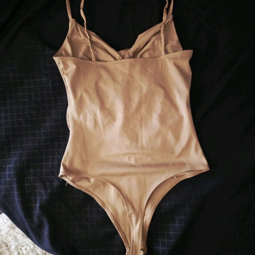 H&M beige bodysuit like new, slim fit, size S