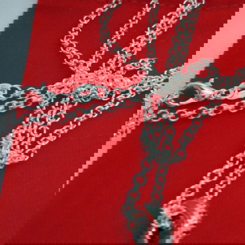 ασημένια αλυσίδα με ασημένιο κρεμαστό