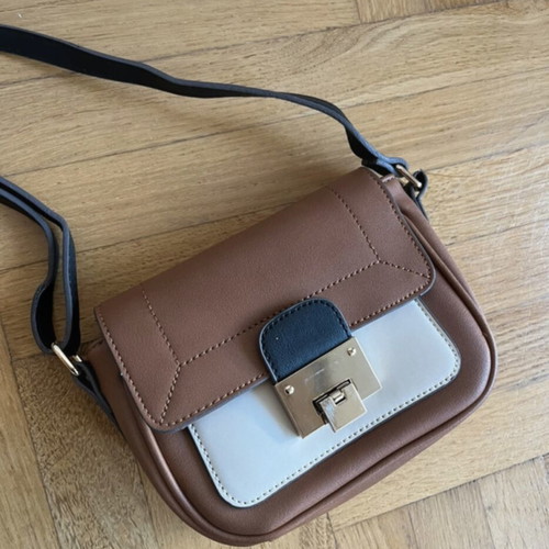 Accessorize crossbody bag used, black and beige