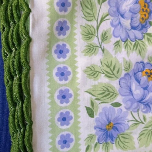Tablecloth and 6 napkins used with stains
