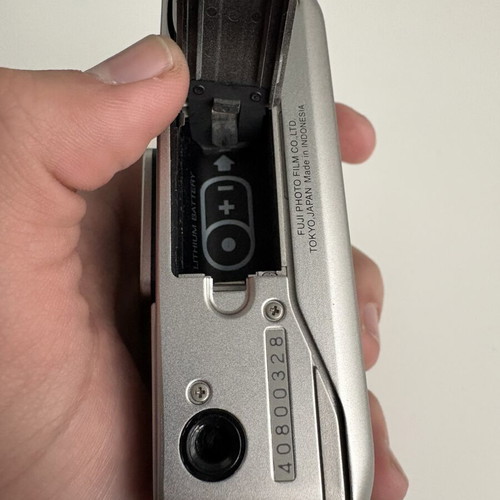 Fujifilm Tiara II film camera for parts or repair