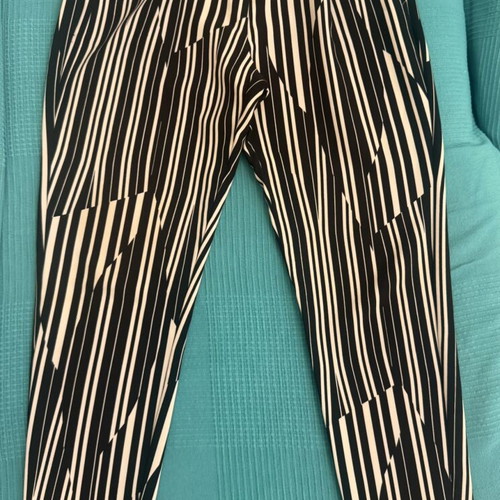 H&M pants like new, black and white, size S