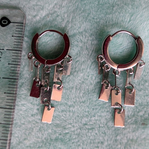 Silver earrings like new, very delicate and lightweight