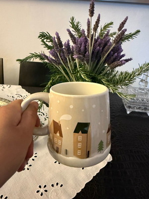 Ceramic mug new with winter houses and trees design