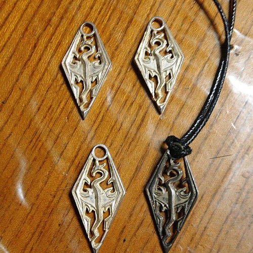 The Elder Scrolls IV Skyrim ασημένιο necklace σαν καινούργιο