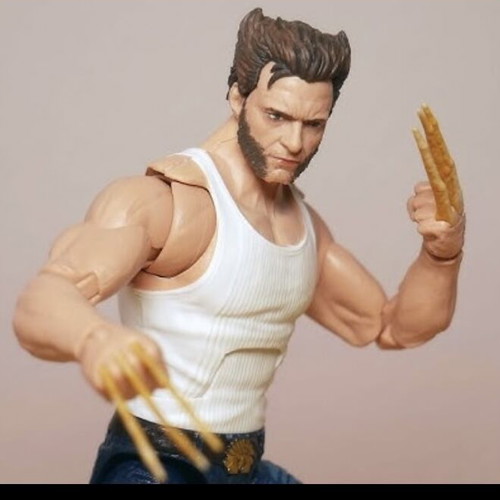 Marvel Legends X-Men 20th Anniversary Amazon Exclusive Wolverine like new