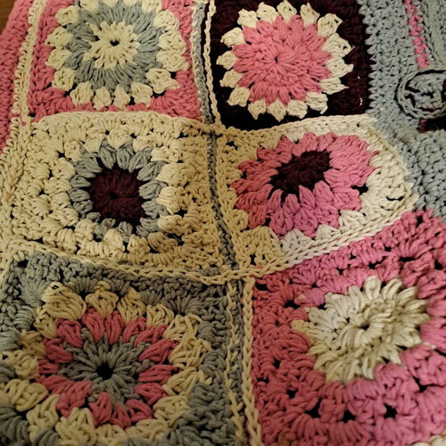 Handmade Granny's Travel Bag crochet, like new