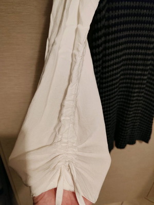 Black-gray dress with white sleeves like new, size L