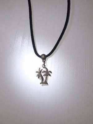 Summer palm tree pendant used bronze