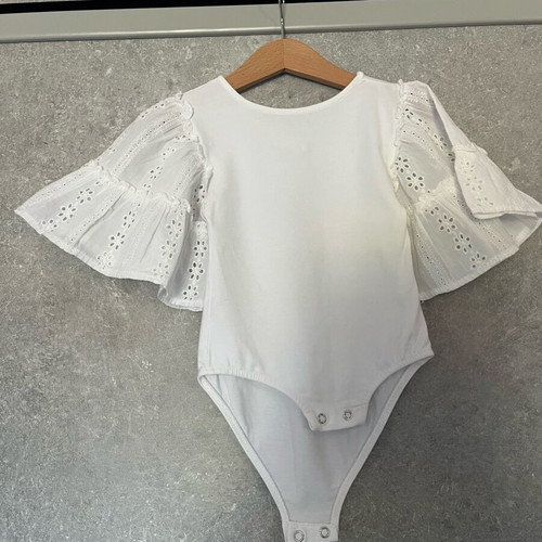 Zara girls' bodysuit in white, like new