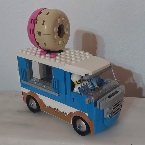 Lego City Donut Truck 60452 like new creative building set
