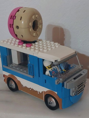Lego City Donut Truck 60452 like new creative building set