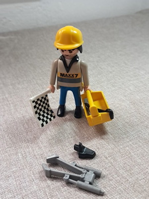 Playmobil μηχανικός μεταχειρισμένος με εργαλειοθήκη και αξεσουάρ