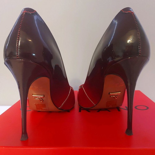 Carrano pumps like new, red ombre, 10cm heel, size 38