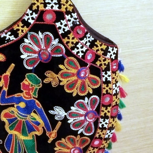 Handmade bag like new, colorful shoulder with embroidery