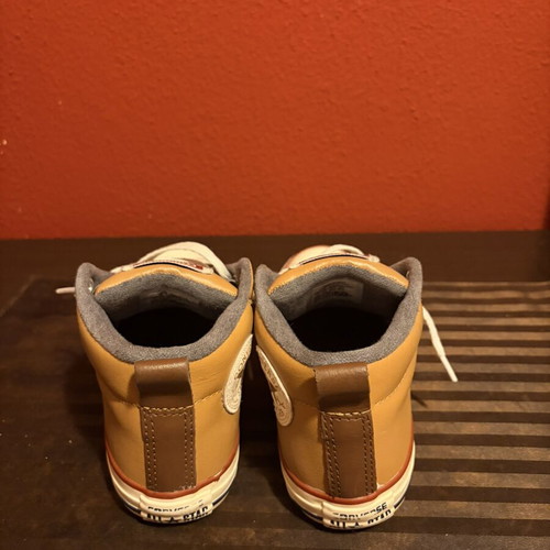 Tommy Hilfiger rain boots and Converse All Star shoes like new